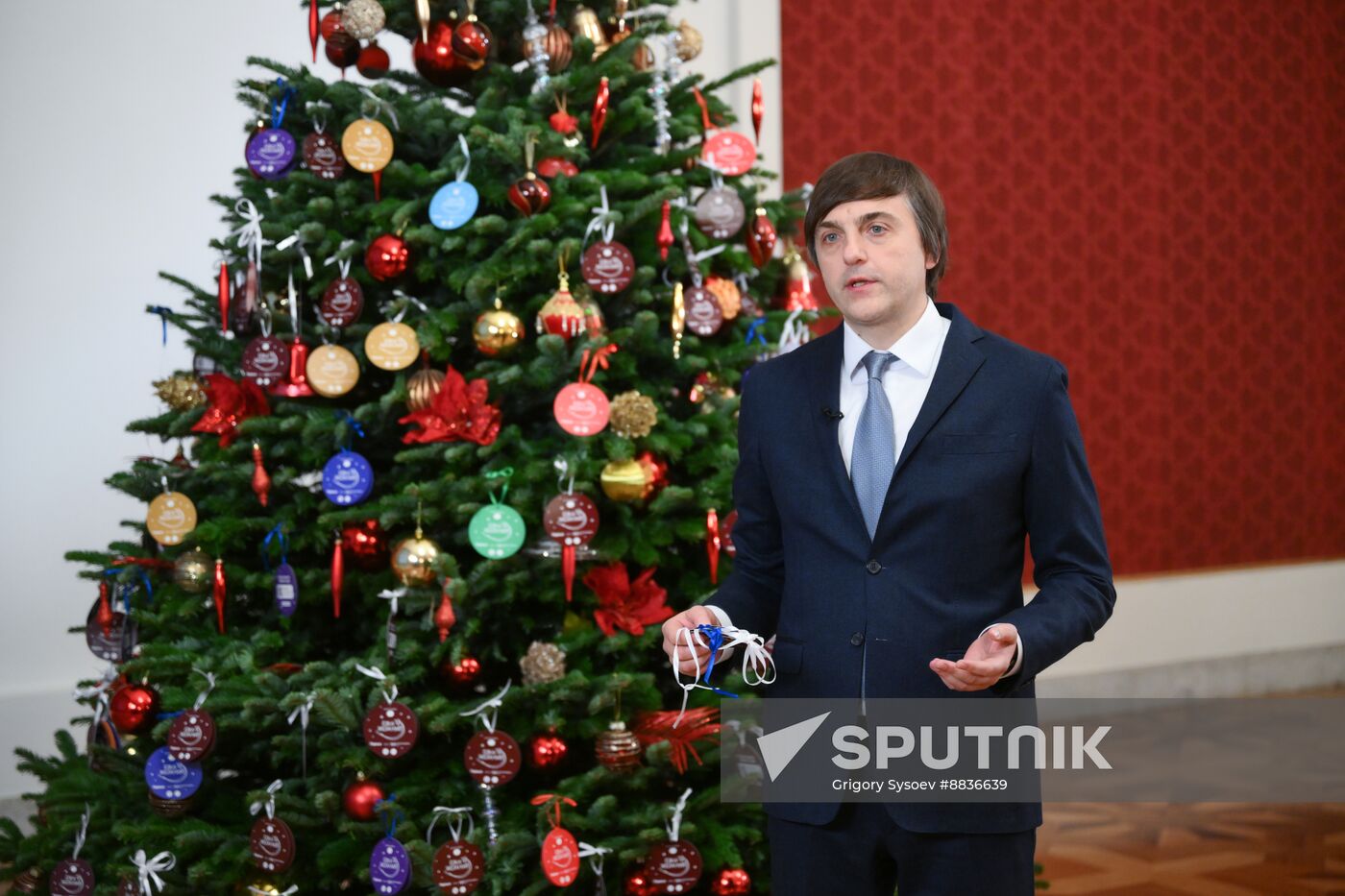 Russia Government New Year Season Charity