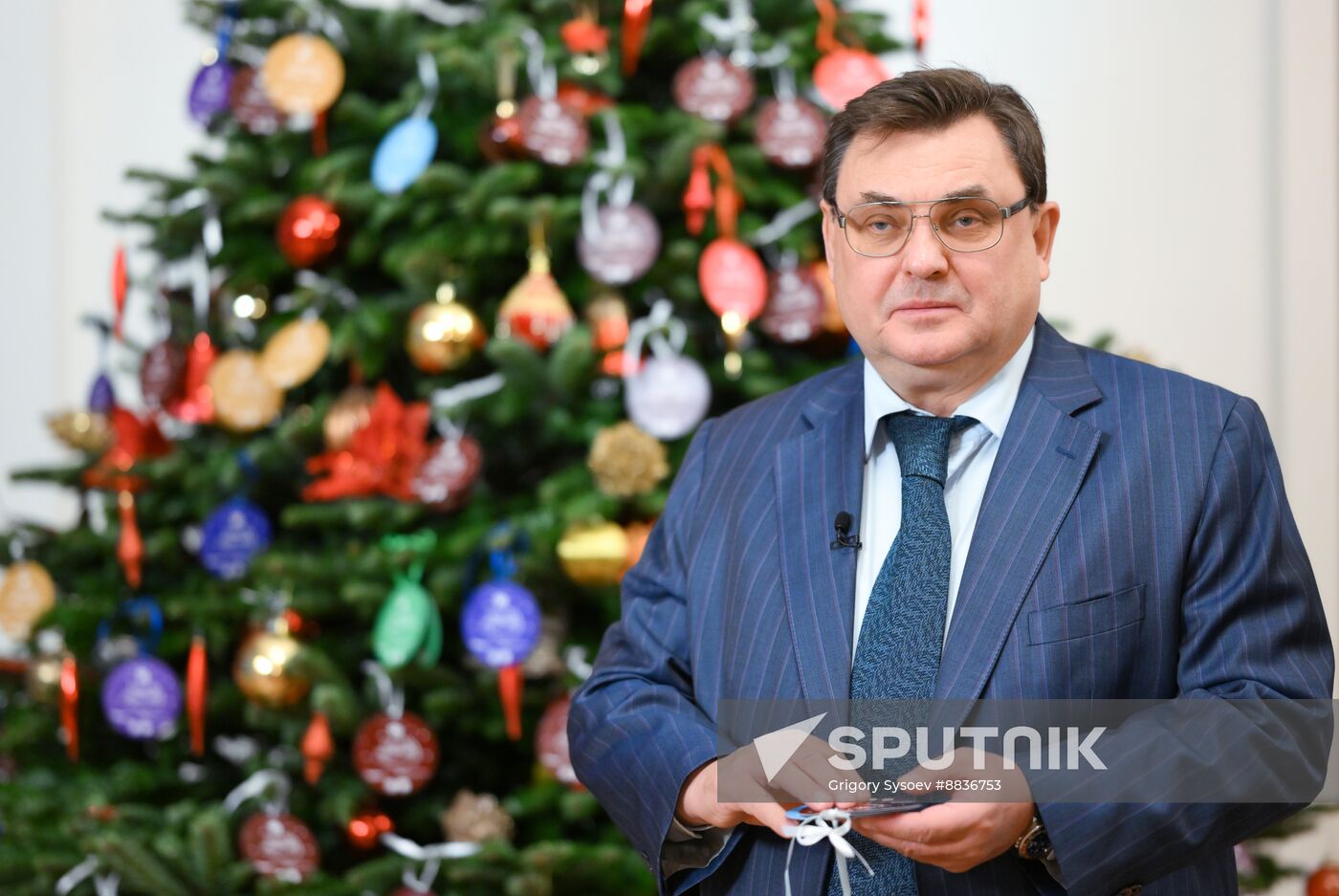 Russia Government New Year Season Charity