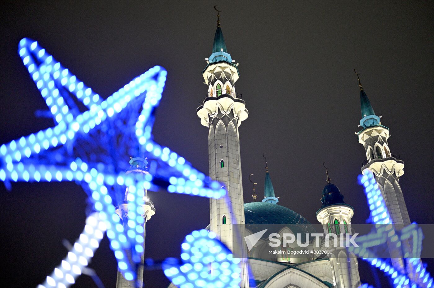 Russia New Year Season Preparations