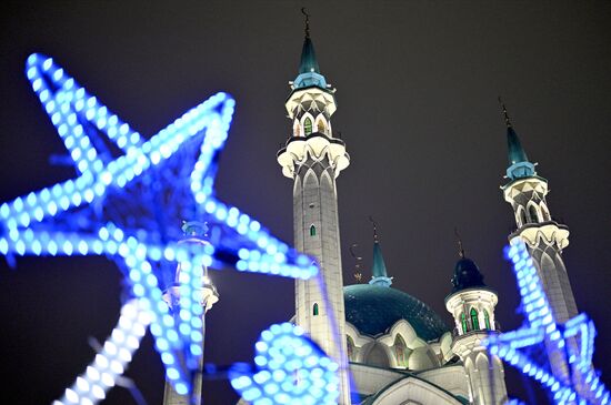 Russia New Year Season Preparations