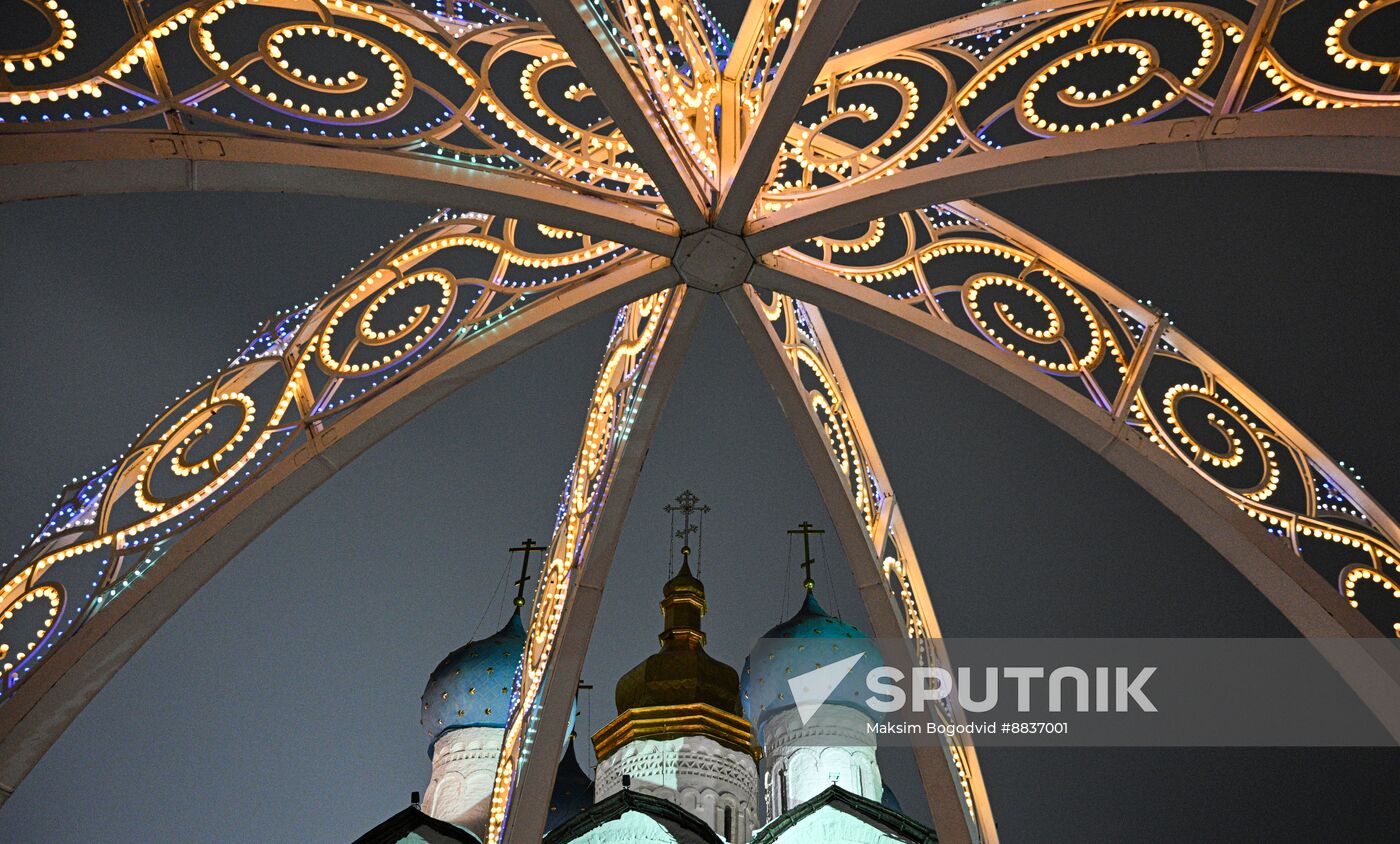 Russia New Year Season Preparations