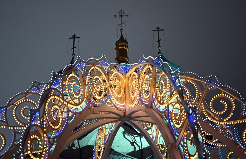 Russia New Year Season Preparations