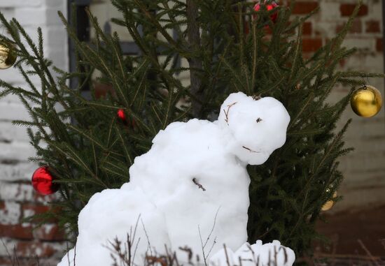 Russia New Year Season Preparations