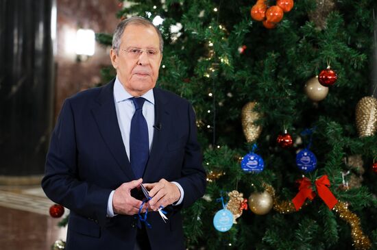 Russia Government New Year Season Charity