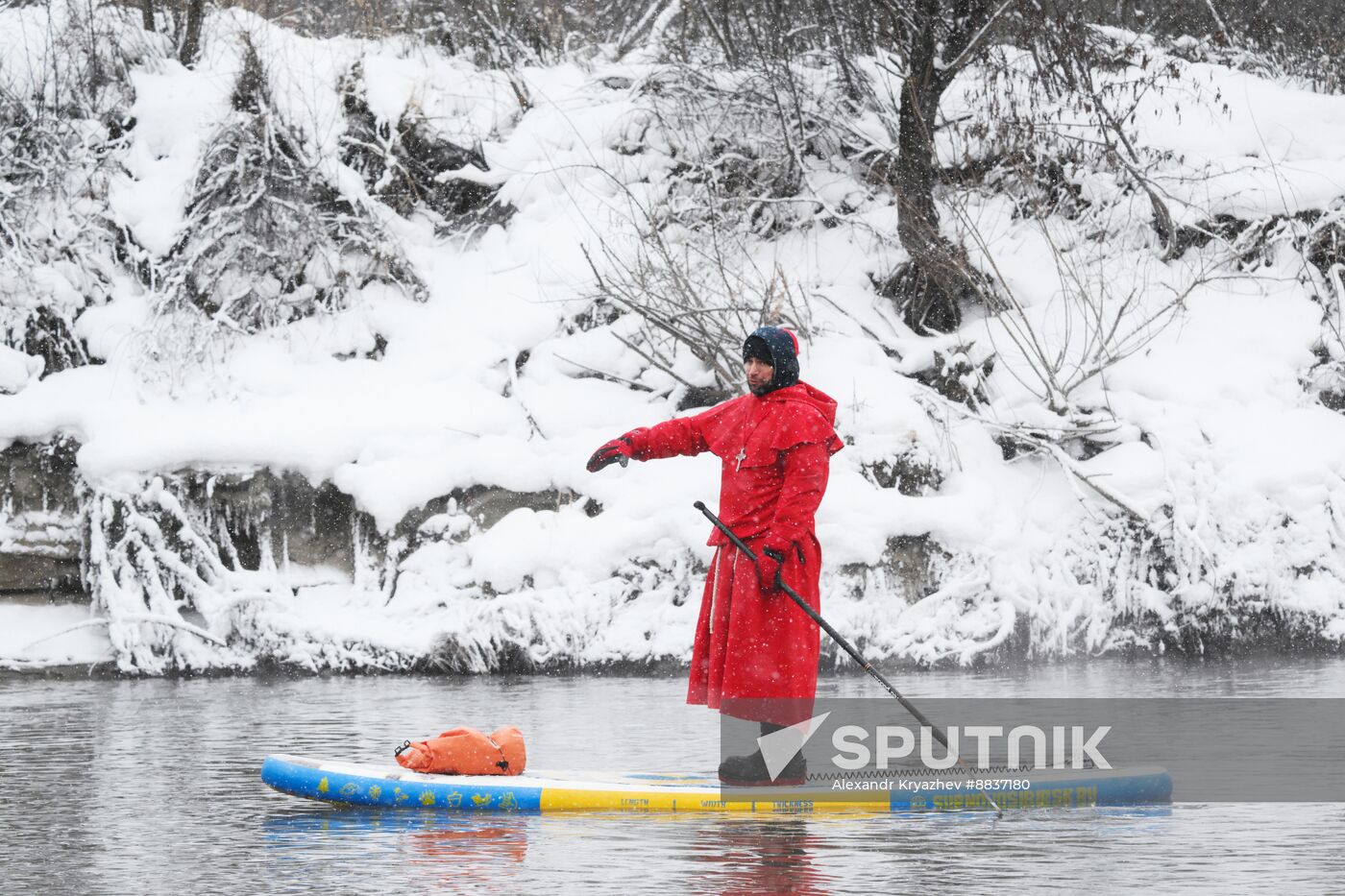 Russia New Year Season Sup Surfing