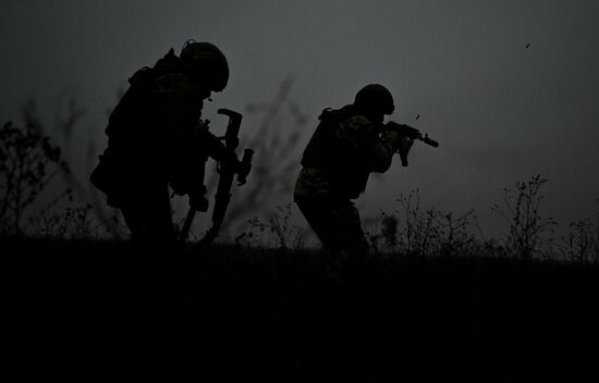 Russia Ukraine Military Operation Troops Training
