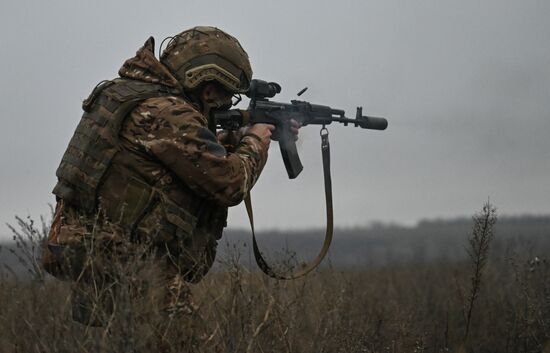 Russia Ukraine Military Operation Troops Training