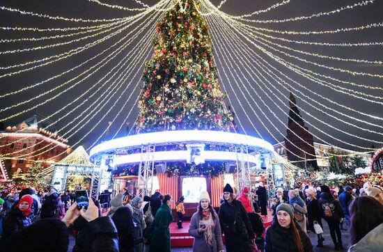 Russia New Year Season Preparations