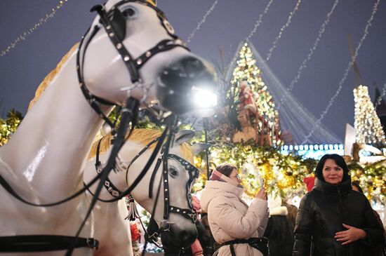 Russia New Year Season Preparations