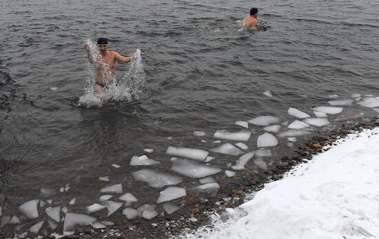 Russia Winter Swimming