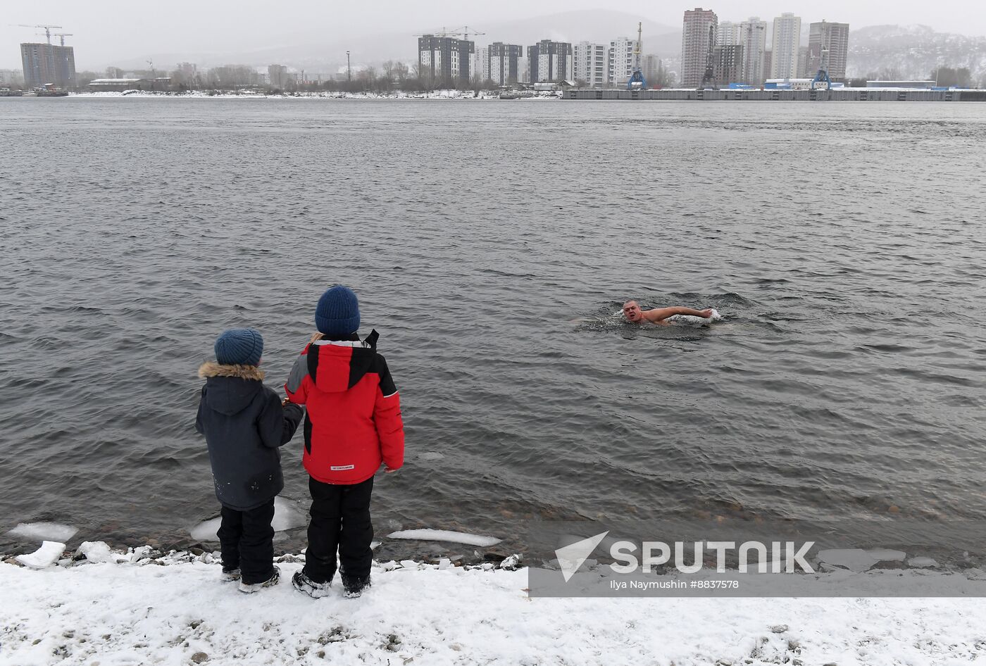 Russia Winter Swimming