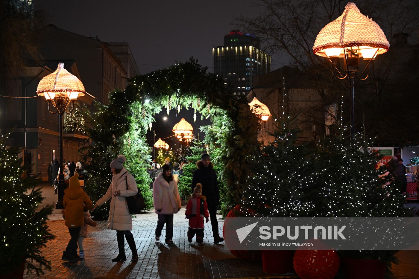 Russia New Year Season Preparations