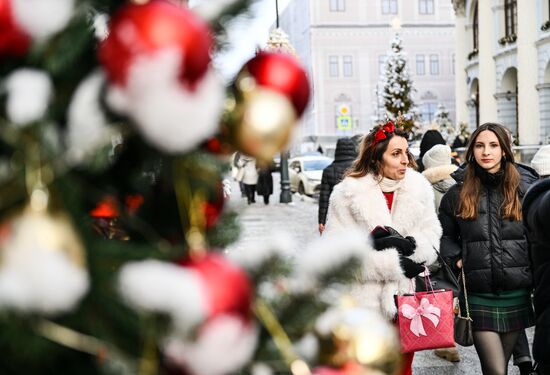 Russia New Year Season Preparations