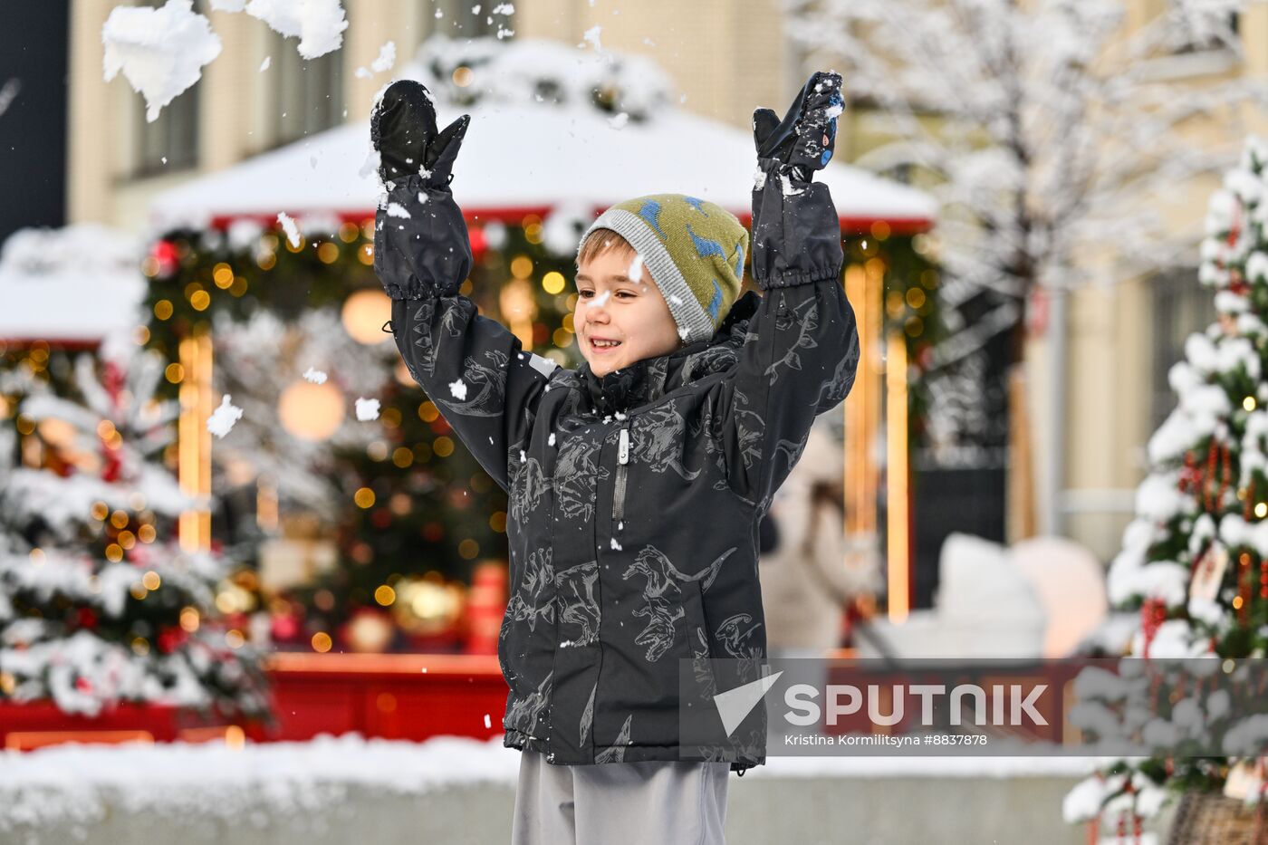 Russia New Year Season Preparations