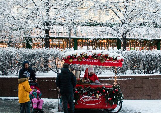 Russia New Year Season Preparations