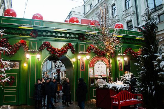 Russia New Year Season Preparations