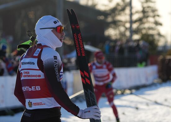 Russia Skiing Champions Race