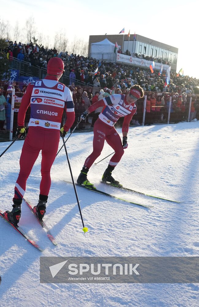 Russia Skiing Champions Race