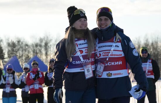 Russia Skiing Champions Race