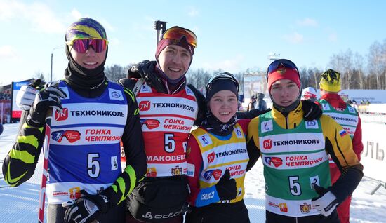 Russia Skiing Champions Race