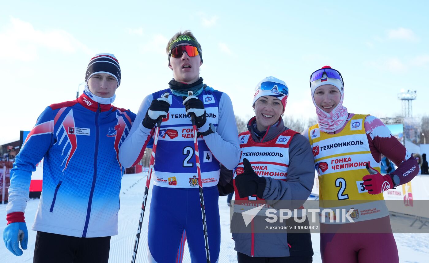 Russia Skiing Champions Race