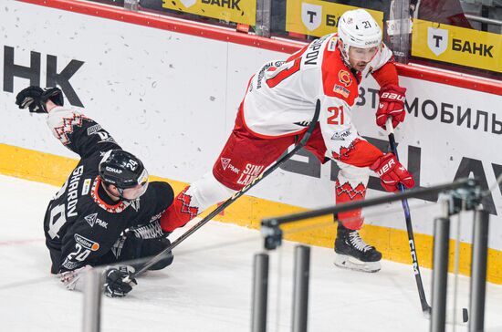 Russia Ice Hockey Kontinental League Traktor - Avtomobilist