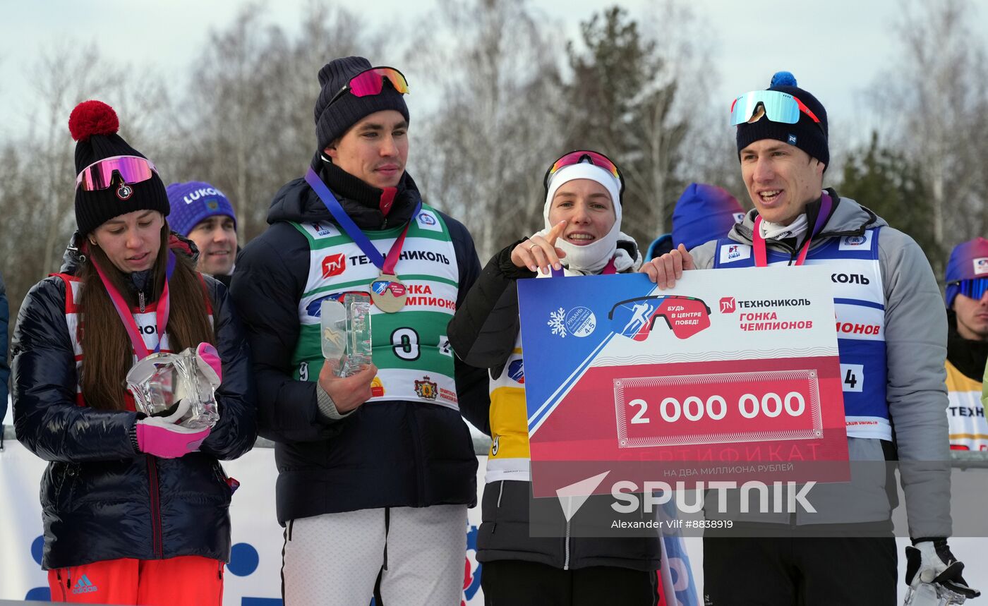 Russia Skiing Champions Race