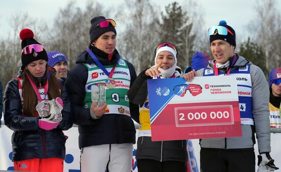 Russia Skiing Champions Race