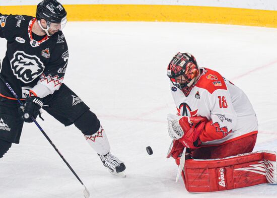 Russia Ice Hockey Kontinental League Traktor - Avtomobilist