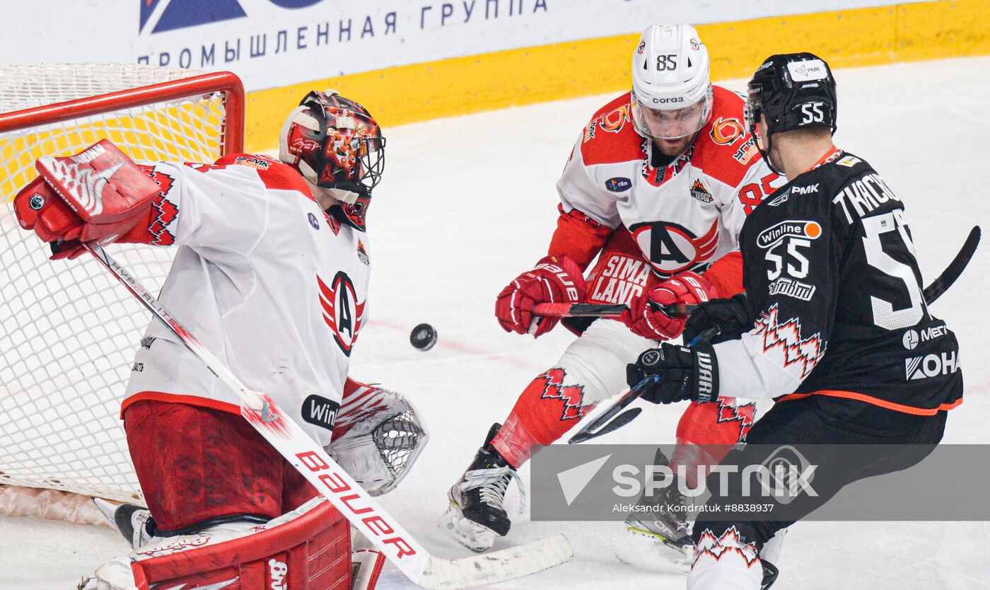 Russia Ice Hockey Kontinental League Traktor - Avtomobilist