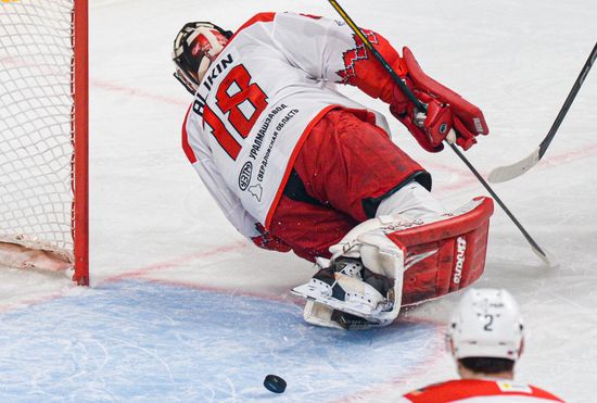 Russia Ice Hockey Kontinental League Traktor - Avtomobilist