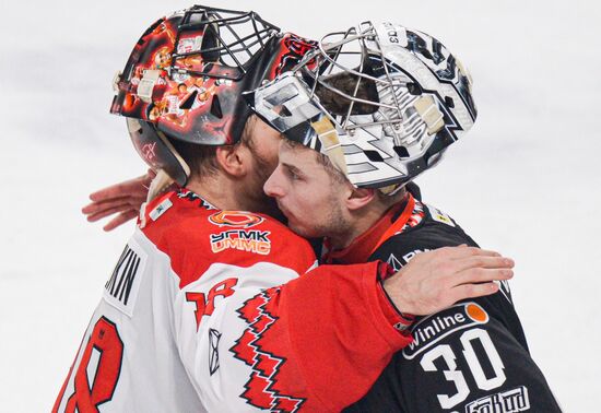 Russia Ice Hockey Kontinental League Traktor - Avtomobilist