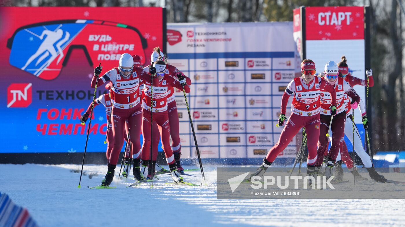 Russia Skiing Champions Race