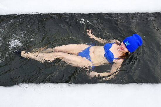 Russia Winter Swimming
