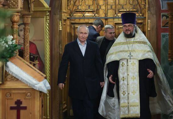 Russia Putin Religion Orthodox Christmas