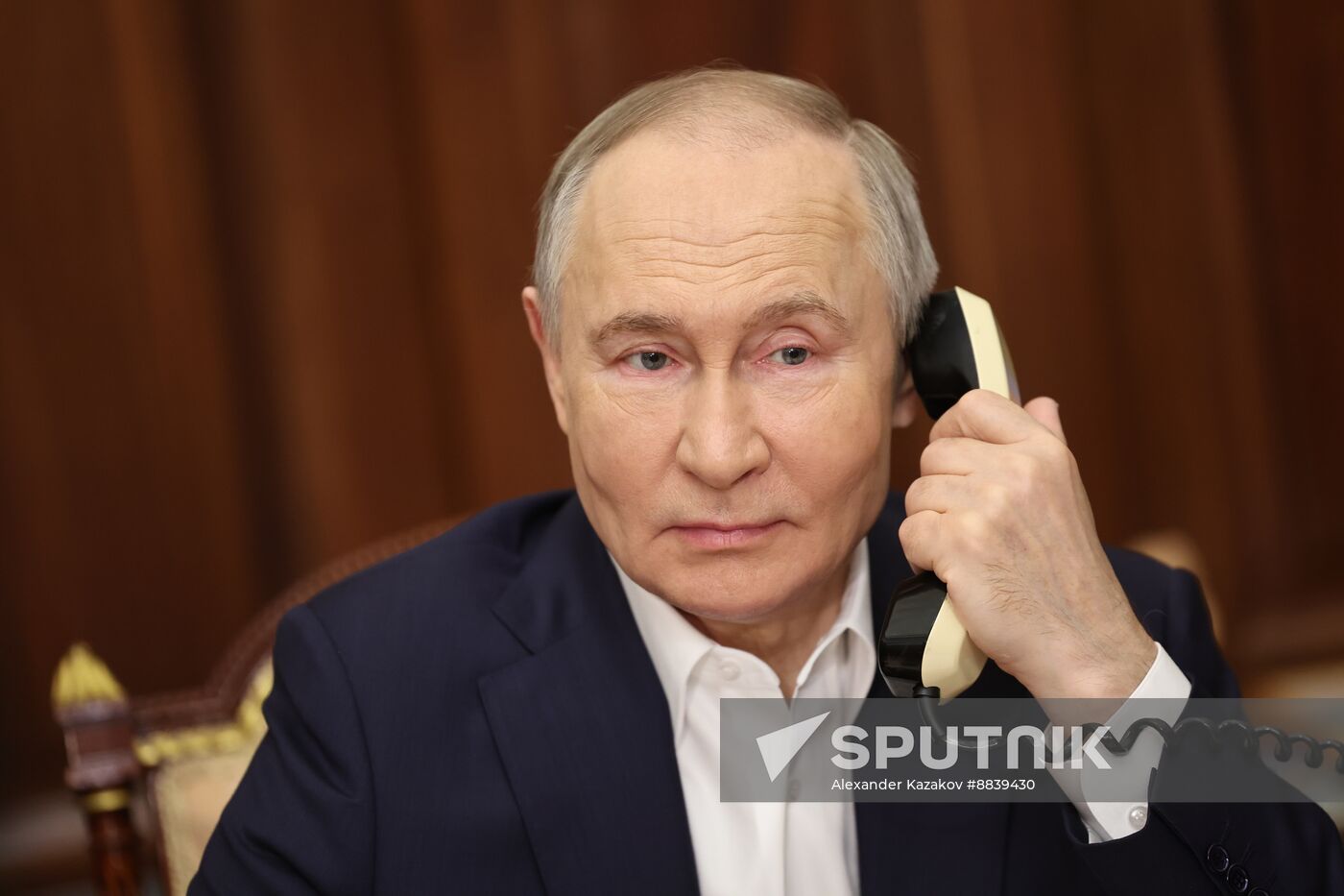 Russia Putin New Year Season Charity