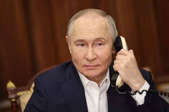 Russia Putin New Year Season Charity