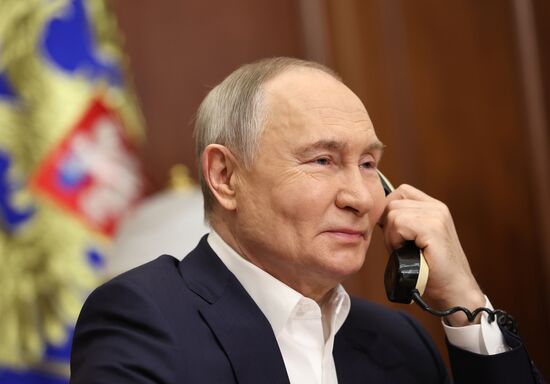 Russia Putin New Year Season Charity