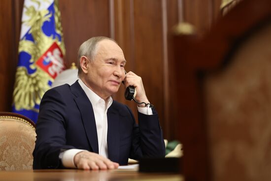 Russia Putin New Year Season Charity