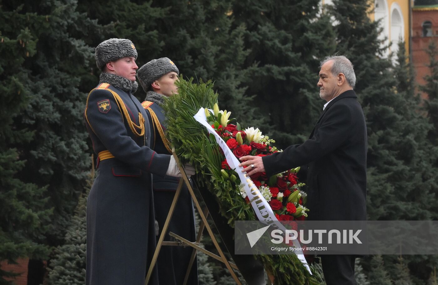 Russia Iran Wreath Laying