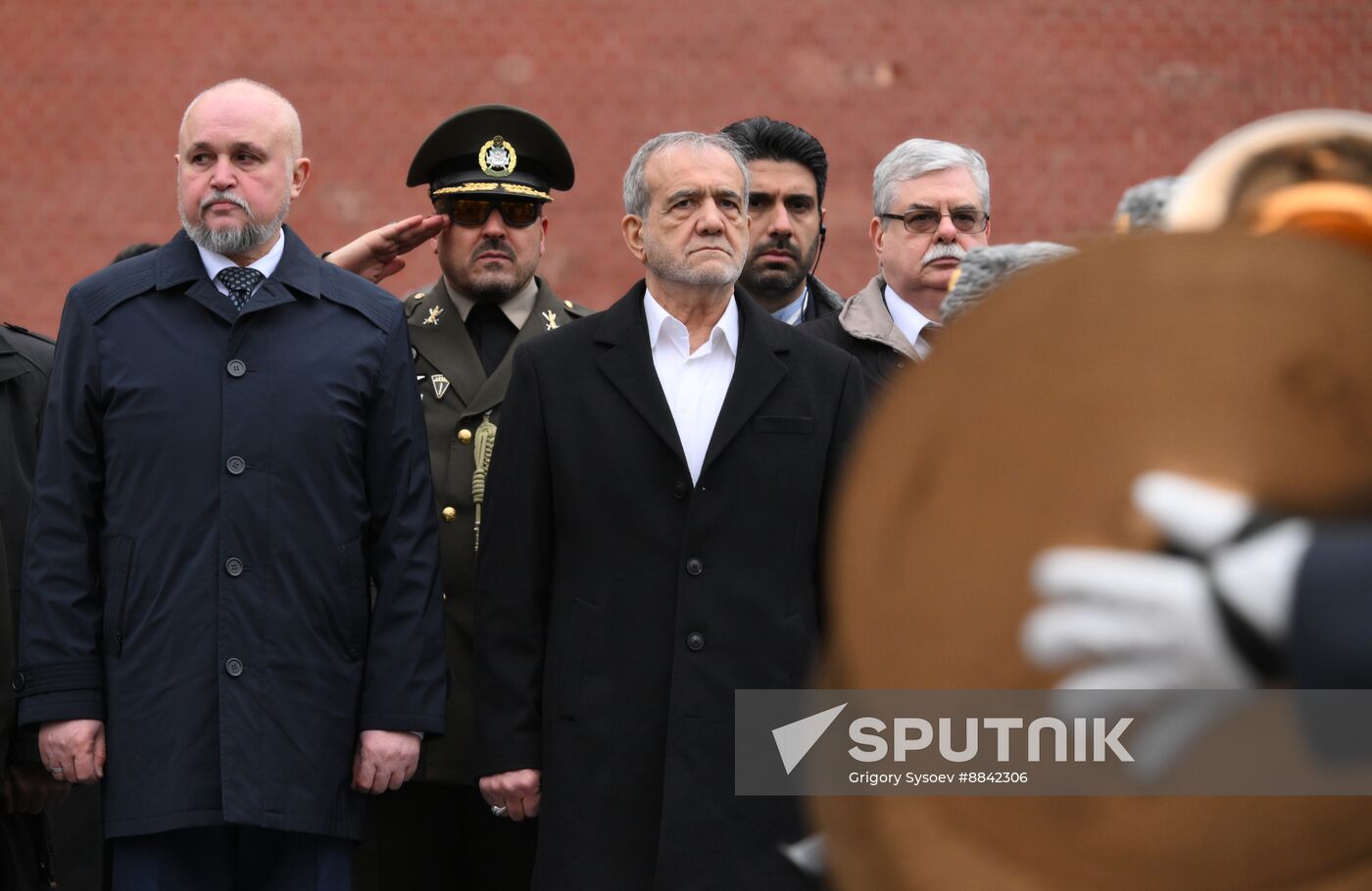 Russia Iran Wreath Laying
