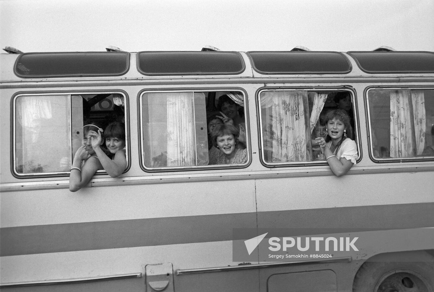 Summer-time fieldwork at labor and leisure camp