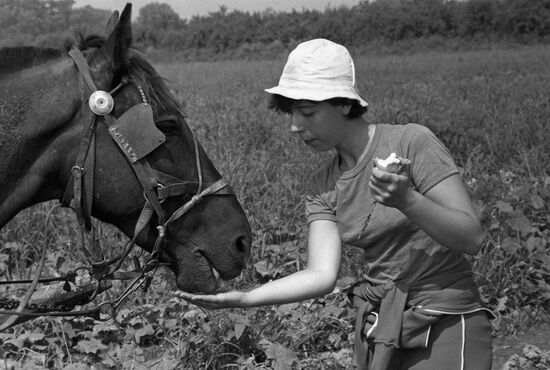 Summer-time fieldwork at labor and leisure camp