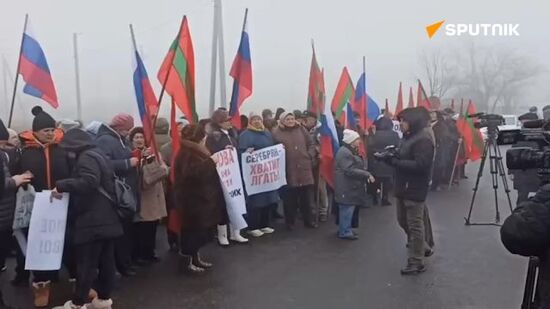 Transnistria’s citizens are holding rallies in  towns on the border with Moldova, demanding the passage of gas