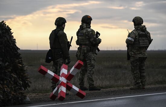 Russia Crimea Territorial Defence Training