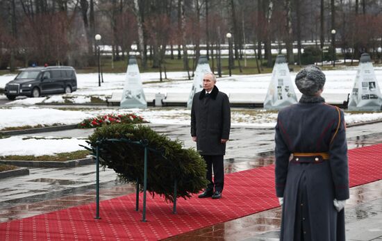 Russia Putin WWII Leningrad Siege Lifting Anniversary