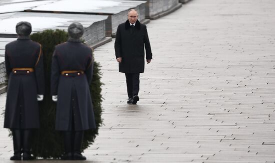 Russia Putin WWII Leningrad Siege Lifting Anniversary