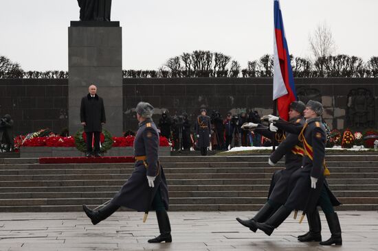 Russia Putin WWII Leningrad Siege Lifting Anniversary