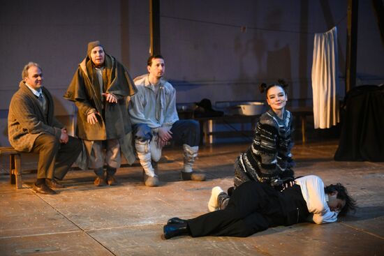 Russia Theatre Old World Landowners