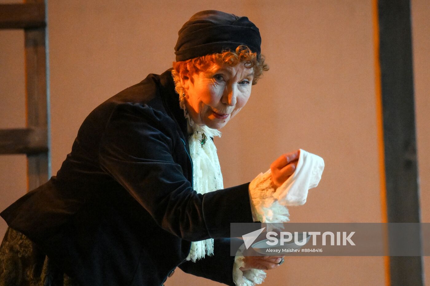 Russia Theatre Old World Landowners